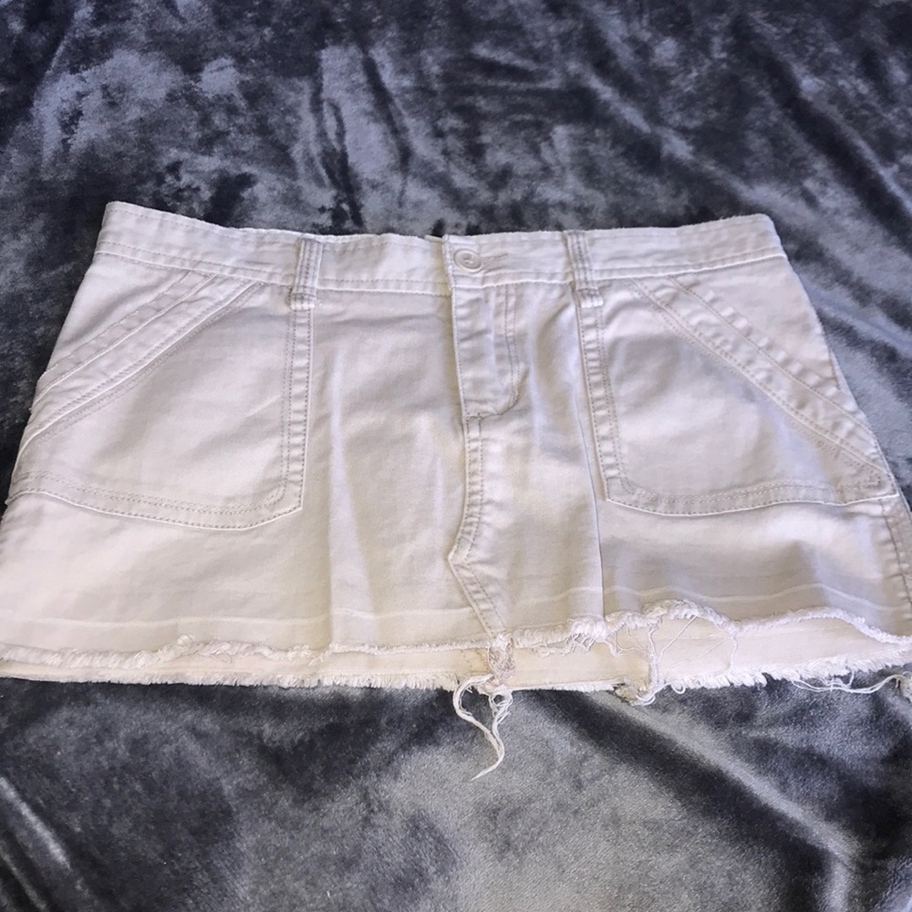 Abercrombie & Fitch Mini Skirt In Cream Sz 2